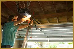 United Garage Door Repair Louisville, KY 502-488-3010 - sid-serv-rep-gr-47m